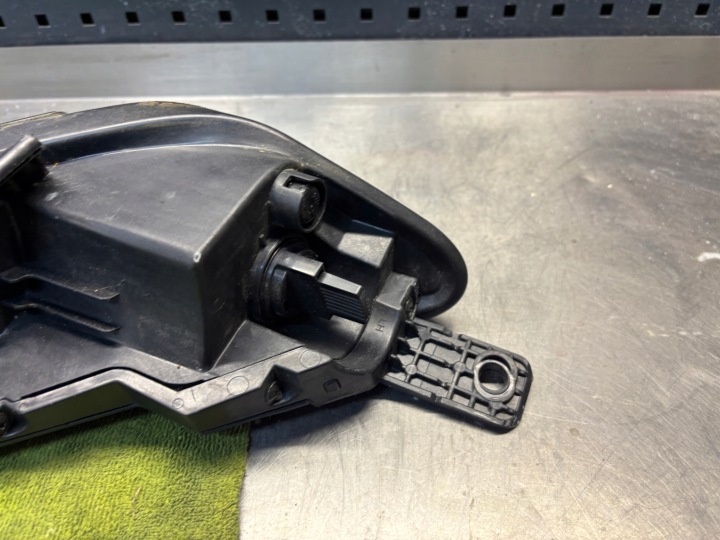 PHARE AVANT GAUCHE AVANT DIURNE LED FJD HYUNDAI KONA 2017-2020 R