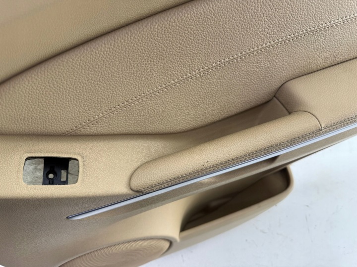 MERCEDES-BENZ ML W164 2007 DROITE CÔTÉ CARDAN BRODERIE PORTES ARRIÈRE