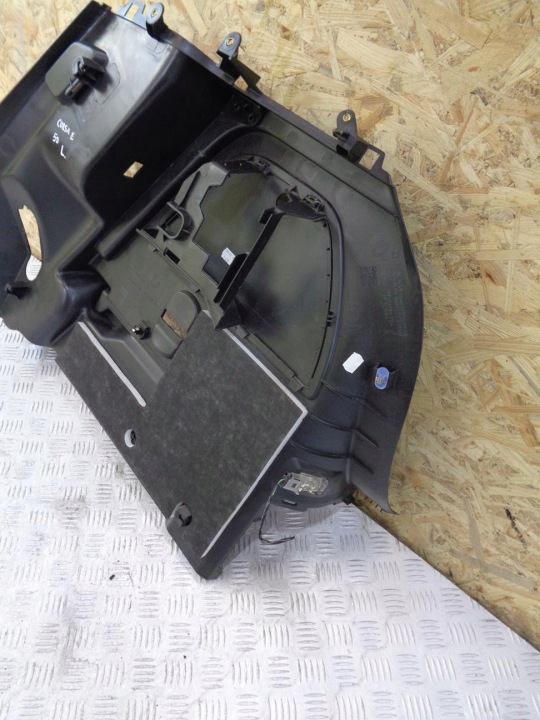 COLLECTEUR GARNITURE COUVERCLES DE COFFRE GAUCHE ARRIÈRE ARRIÈRE OPEL CORSA E 5D 2014- 13307349