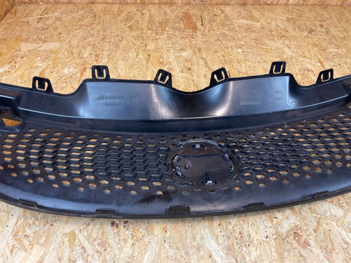 CALANDRE RADIATEUR GRILLE PARE-CHOCS AVANT SMART FORFOUR 453 A4538881523