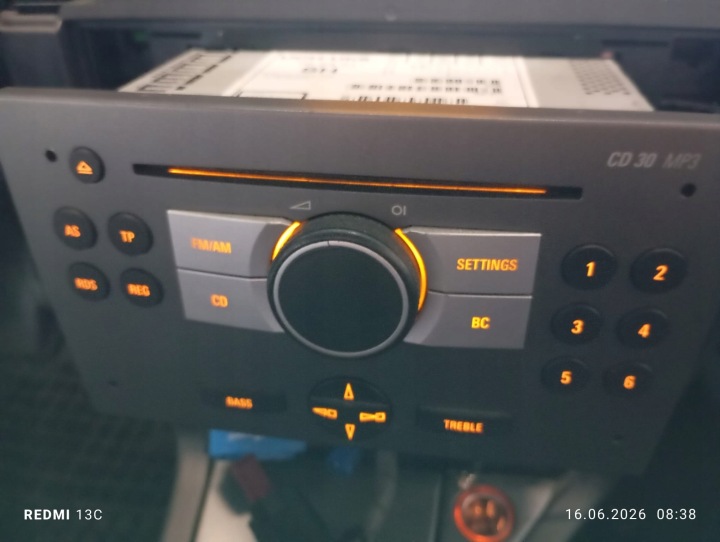 RADIO MONITEUR CD 30 MP3 OPEL MERIVA I CORSA D ASTRA H