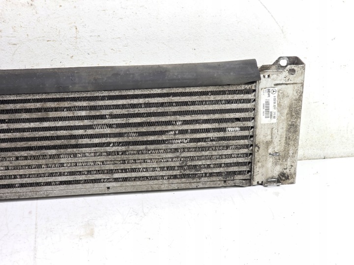 VITO VIANO W639 2.2 CDI RADIATEUR ÉCHANGEUR AIR-AIR BEHR MERCEDES 2K A6395010301