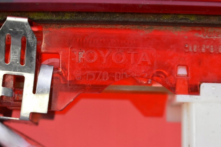 FEUX DE STOP STOP 81570-0D152 90000750 TOYOTA YARIS 3 III 5D HAYON LIFT 17-19