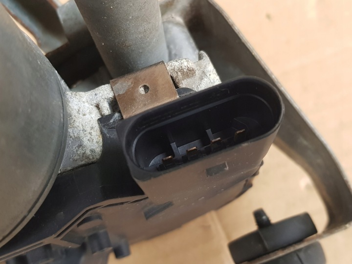 MÉCANISME MOTEUR ESSUIE-GLACES GAUCHE AVANT VW TOURAN I 03-06 SUPER ÉTAT