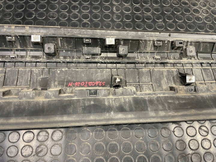 HYUNDAI SANTA FE IV 4 TM 18-20 MOULURE INFÉRIEURE PORTES GAUCHE AVANT AVANT