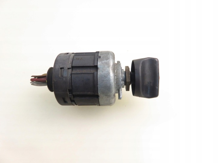 COMMUTATEUR FEUX MERCEDES W124 0145456428