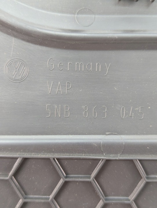 VW TIGUAN PROTECTION GARNITURE REVÊTEMENT TUNNELS GAUCHE 5NB863045