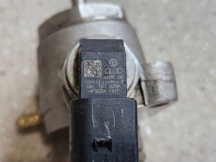 POMPE INJECTION AUDI TT TTS RS MK3 8S 06L127025K