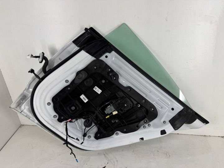 PORTES ARRIÈRE DROITE CÔTÉ TESLA MODÈLE 3 1081458S0A