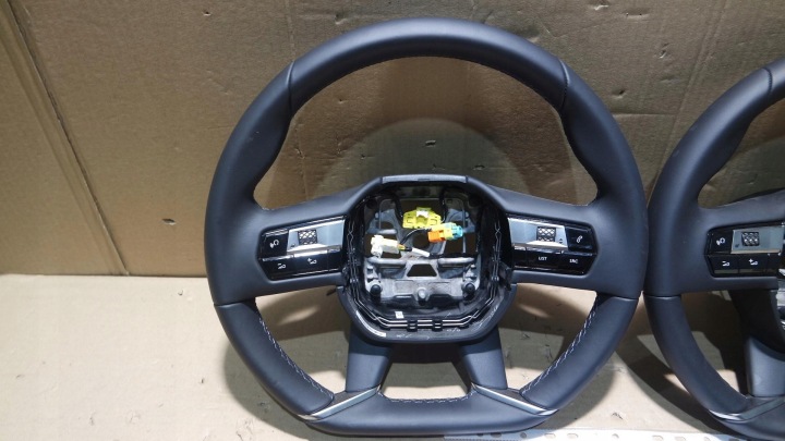 VOLANT MULTIFONCTION DS7 CROSSBACK 98186252ZD