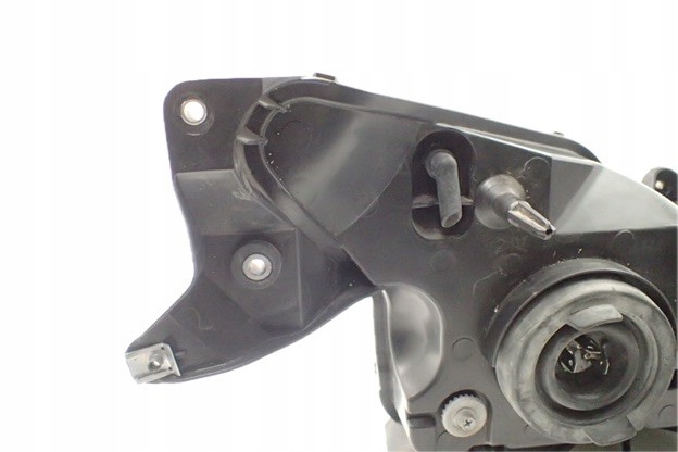 TRIUMPH TROPHY 1200 (12-17) PHARE AVANT PROJECTEUR