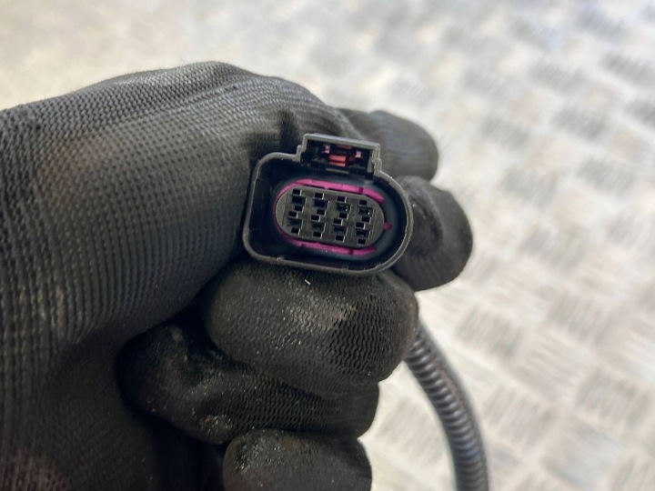 INWERTER/PRZETWORNICA TENSION TOYOTA MIRAI II 122R000482