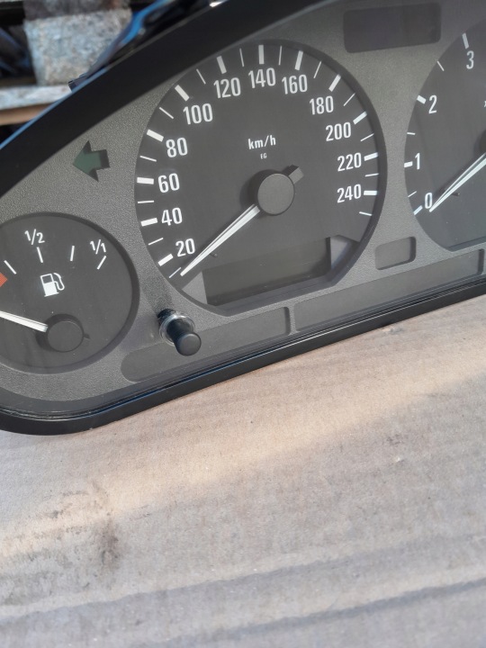 BMW E36 COMPACT COMPTEUR M43B16