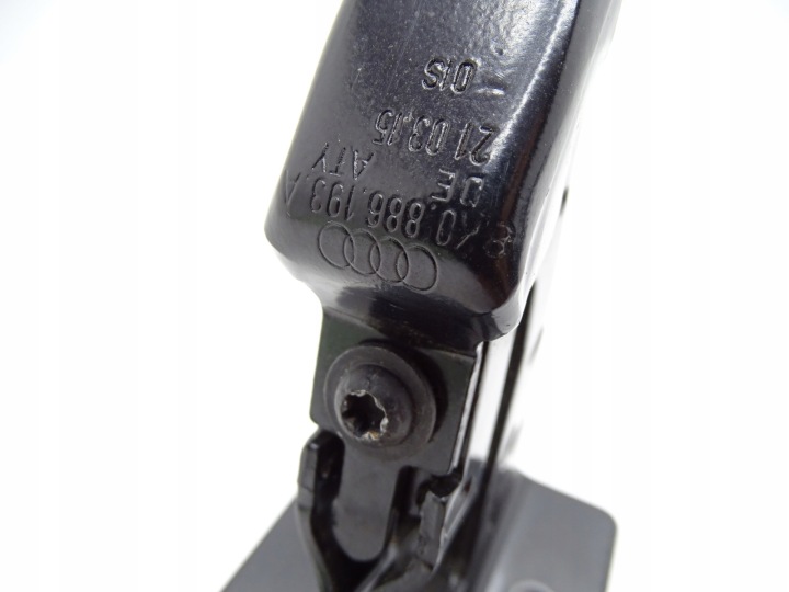 SUPPORT FIXATION DOSSIER BANQUETTES ARRIÈRE ARRIÈRE AUDI A5 8T A4 B8 8K0886177