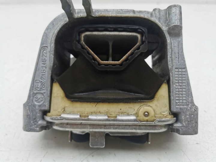 VOLKSWAGEN T-ROC 2018 SUPPORT FIXATION MOTEUR