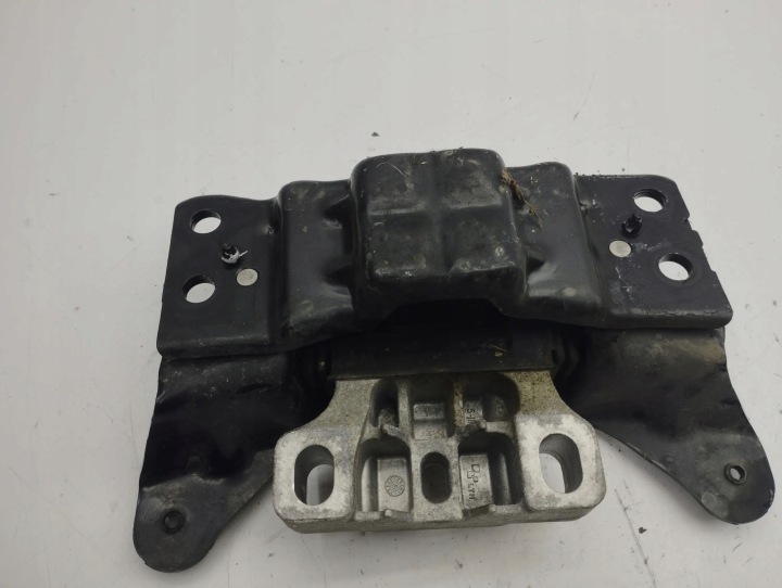 VOLKSWAGEN GOLF VIII 2020 GAUCHE CÔTÉ SUPPORT FIXATION MOTEUR