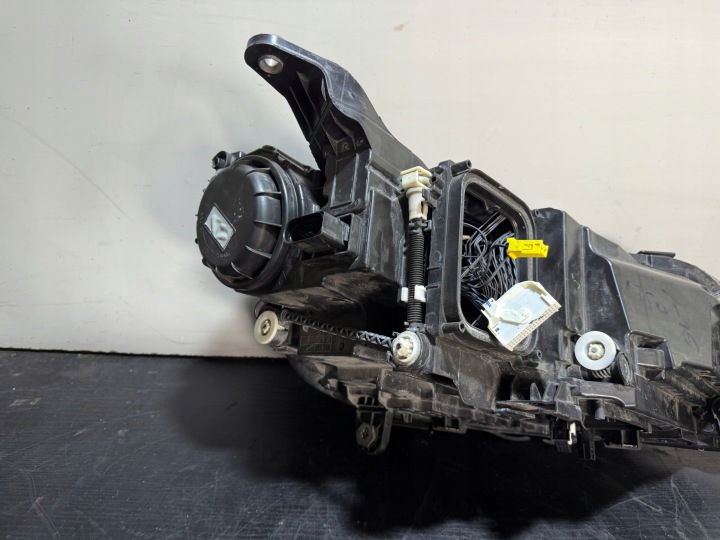 MERCEDES W167 GLE SUV PHARE AVANT AVANT GAUCHE MULTIBEAM A1679066504 POUCES