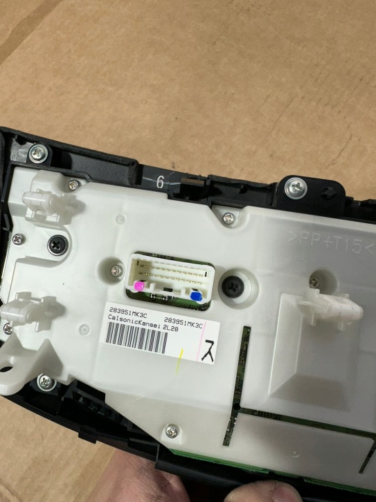 PANNEAU KLIMATYZACJI,KLIMY, PRZELACZNIK,PANEL COMMANDE INFINITI M30,M35,M37
