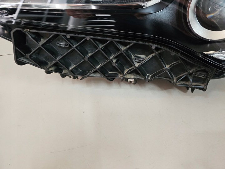 PHARE AVANT GAUCHE GAUCHE AVANT ALFA ROMEO STELVIO XÉNON EUROPE 50559300