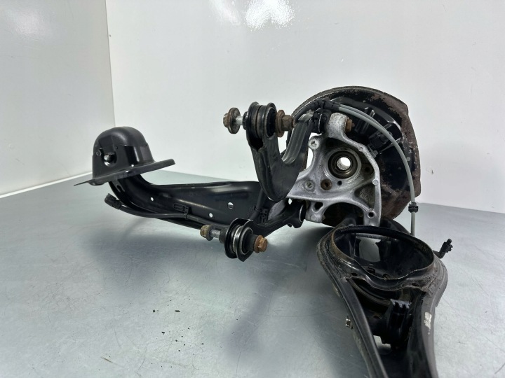 SUSPENSION ARRIÈRE COMPLET DROITE VOLKSWAGEN PASSAT B8 3Q0505436M 4MOTION