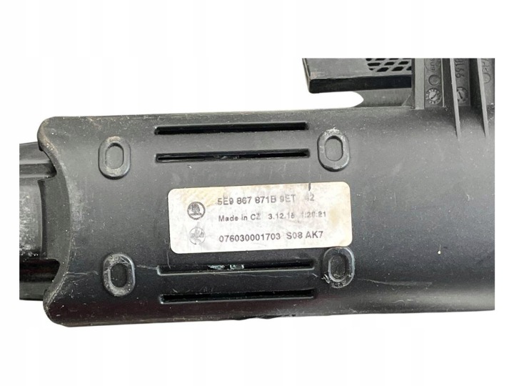 STORE COUVERCLES DE COFFRE SKODA OCTAVIA MK3 (5E) 5E9867871B