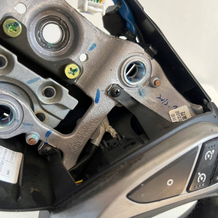 HYUNDAI I30 II VOLANT CUIR MULTIFONCTION CUIR