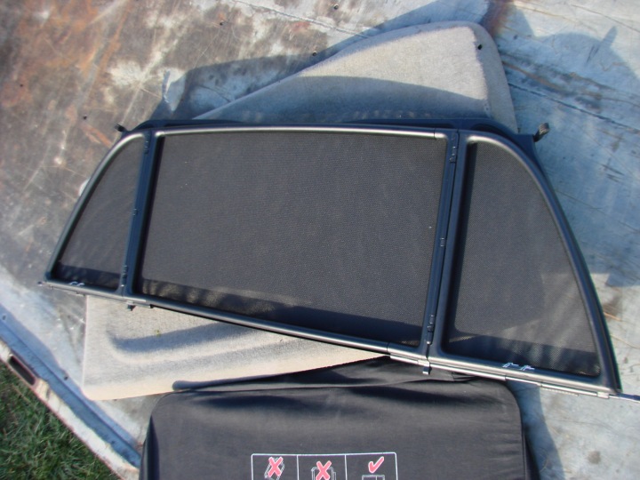 BMW 3 E46 CABRIO WINDSCHOTT WIATROLAP COMME ORIGINE JEU