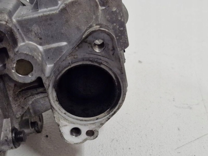 VOLVO V40 II 2 2.0 D4 RADIATEUR GAZ D'ÉCHAPPEMENT VANNE EGR 31422119