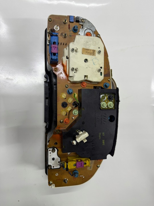 COMPTEUR SUR RÉGÉNÉRATION GARANTIE AUDI 80 1.9 TDI 8A0919033E