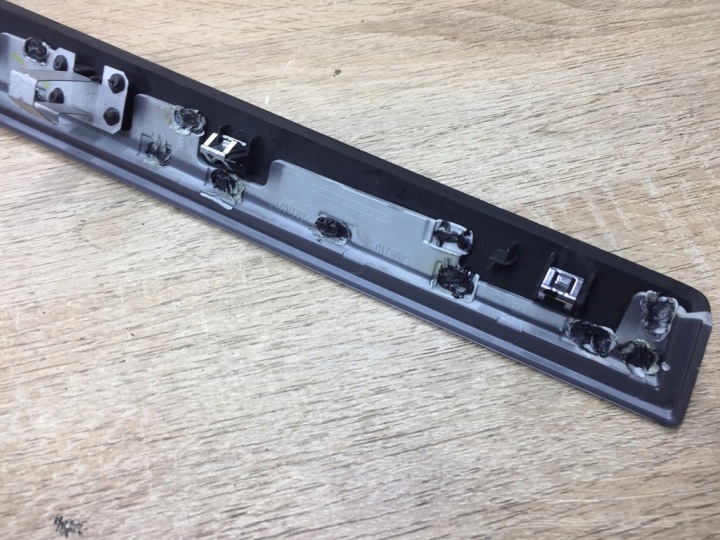 MOULURE PORTES DROIT AVANT TESLA X 1035812-19-C