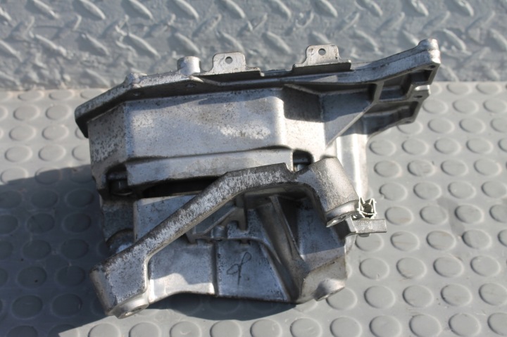 POIGNÉE COUSSIN SUPÉRIEURE BOÎTE DE VITESSES NISSAN PULSAR 1.2 DIG-T 14-18