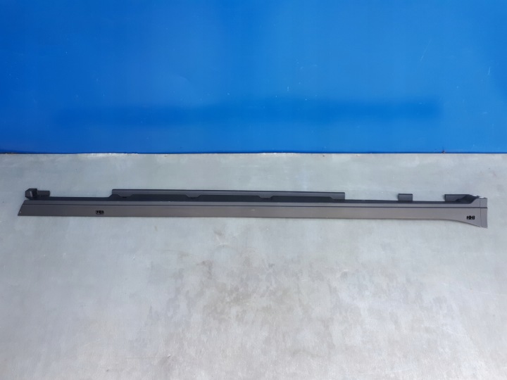 LEXUS RX200T RX450H RX300 15-20 MOULURE SEUIL RH