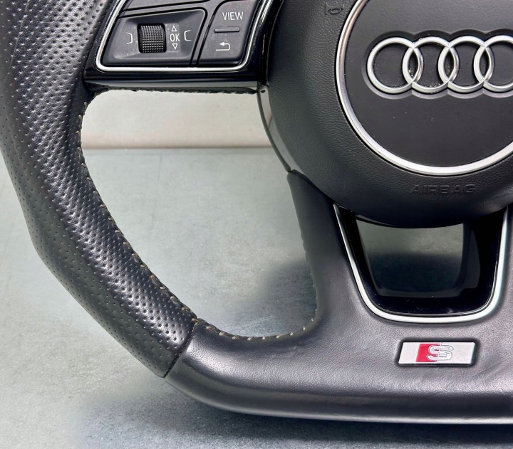 AUDI A4 S4 B9 2016 VOLANT S-LINE