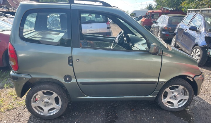MICROCAR VIRGO 2003R. 505CM 5,44 KM SUR PIÈCES