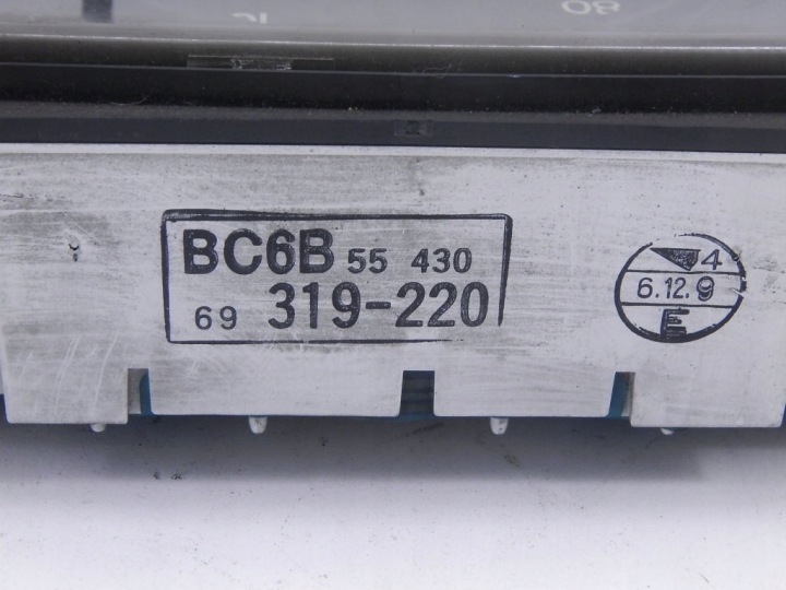 MAZDA 323F BA COMPTEUR TABLEAU DE BORD 1,5 16V BC6B55430 BC6B319-220