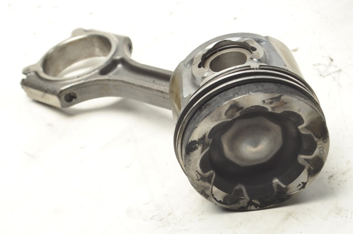 KIA CARENS IV 1.7 CRDI PISTON AVEC BIELLE PC77