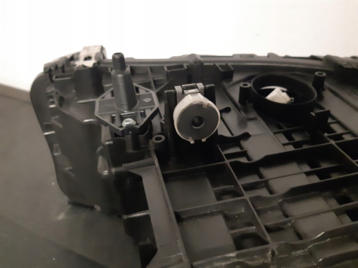 BMW 5 G30 G31 COMPLET LED GAUCHE 7439187-04