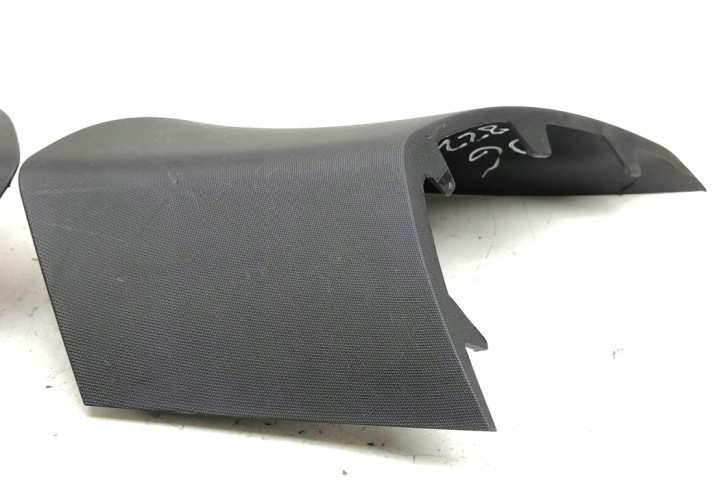DROITE ARRIÈRE PROTECTION MONTANTS PEUGEOT 308 SW II 9800073677 1.6L DIESEL 2017