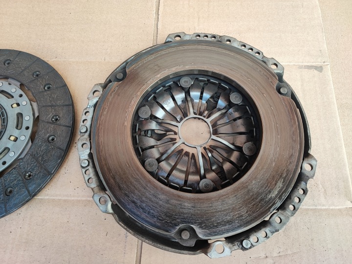 FORD MONDEO MK5 2.0 TDCI DISQUE EMBRAYAGE COLLIER