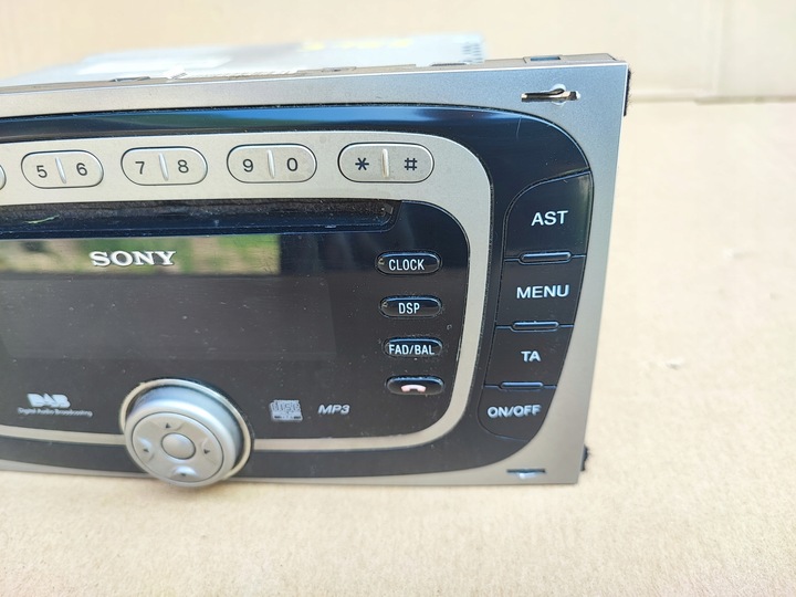 8V4T-18C939-LD FORD KUGA MK1 RADIO CD MP3 DAB SONY Z CÓDIGO 
