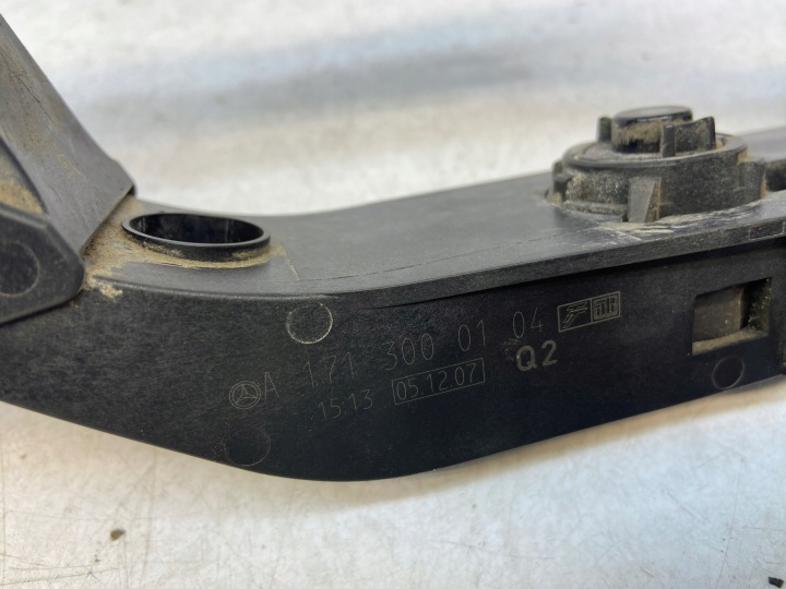 MERCEDES POTENTIOMÈTRE GAZ A1713000104