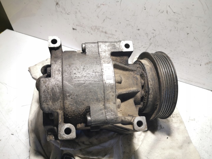 COMPRESSEUR DE CLIMATISATION FIAT DOBLO I 1.9 JTD M-JET 447260-7000