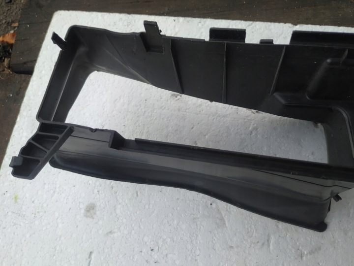 OPEL ASTRA GAUCHE VI ADMISSION GUIDE D'AIR 9842350180