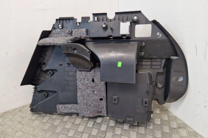 GAUCHE GARNITURE COUVERCLES DE COFFRE PEUGEOT 2008 II 9671140577 1.56L DIESEL 81KW 2014