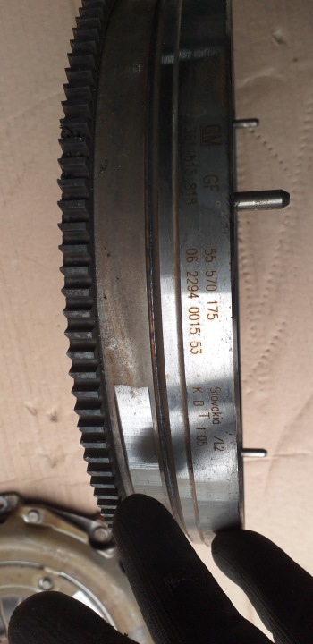 OPEL ASTRA K V 1.4 T VOLANT BIMASSE EMBRAYAGE 55570175 55574767