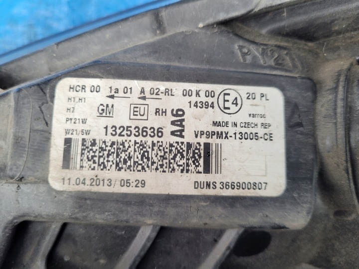 OPEL-CZESCI MERIVA B PROJECTEUR DROIT PHARE AVANT LENTILLE EUROPE 13253636