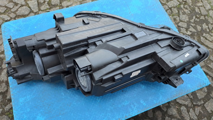 FORD KUGA MK3 III 3 19- PHARE LED DROIT DROITE LV4B-13W029-AF 90187826 EUROPE