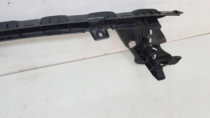 MERCEDES E-KLASA W214 PANNEAU AVANT PROTECTION COURROIE RENFORCEMENT