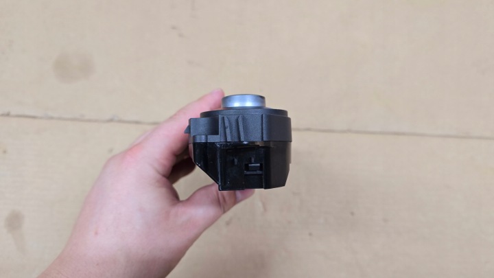FORD KUGA MK1 C-MAX I RESTYLAGE FOCUS MK2 LIFT PANNEAU CLIMATISATION CONDUIT D'AIR NOIR