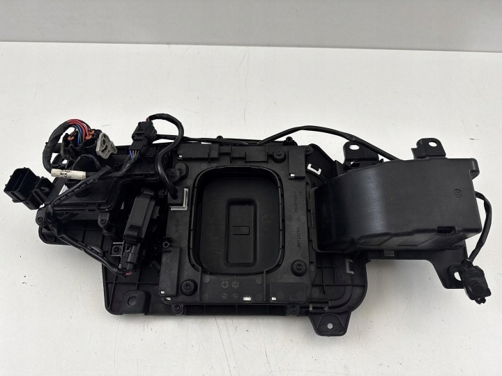 HYUNDAI OE KONA EV LIFT CLAPET PRISE LADOWANIA 20- 86340-K4AA0